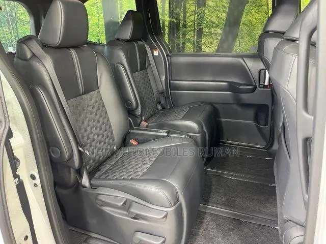 New Toyota Voxy Hybrid S-G 2WD 7-Seater 2026 Pearl