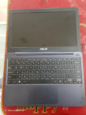 Laptop Asus E203MA 4GB Intel Celeron HDD+SSD 500GB