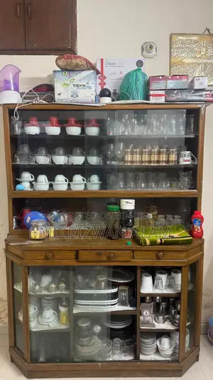 Showcase (Dinning)