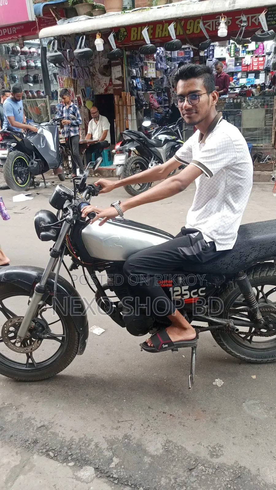 1995 Silver Motorcycle