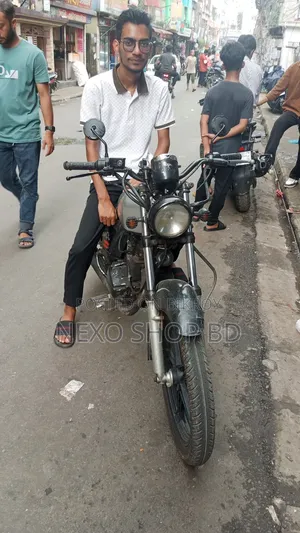 1995 Silver Motorcycle