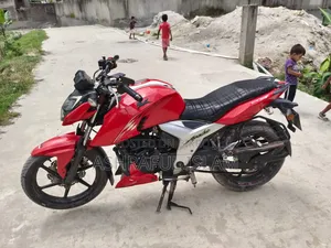 TVS Apache RTR 160 4V 2022 Red