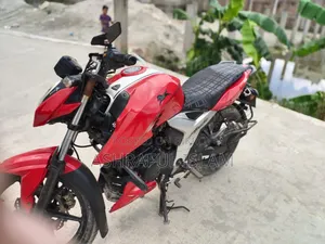 TVS Apache RTR 160 4V 2022 Red