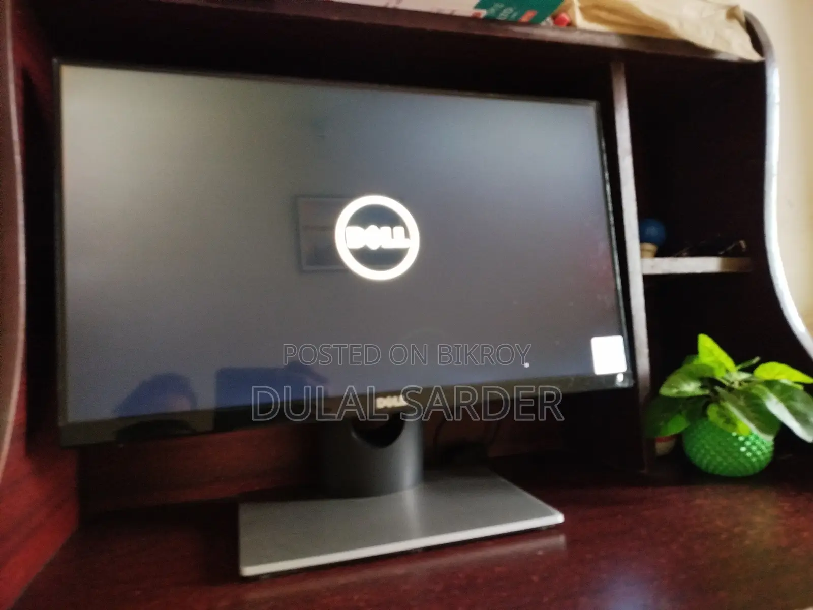 Dell 22" Full HD IPS Borderless Monitor