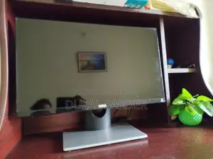 Dell 22" Full HD IPS Borderless Monitor