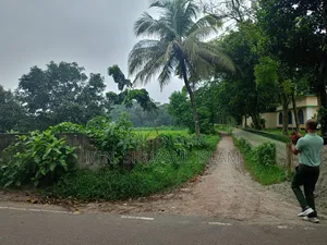 জমি বিক্রয় হবে। আবাসিক ও বানিজ্যিক জমি।