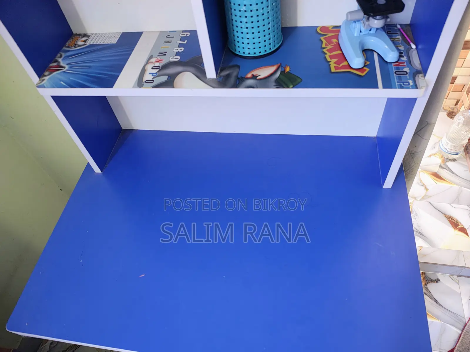 Child Reading Table বিক্রয়