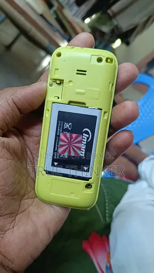 Samsung Guru Music 2