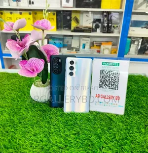 Motorola Edge+ 5G UW (2022) 256 GB White