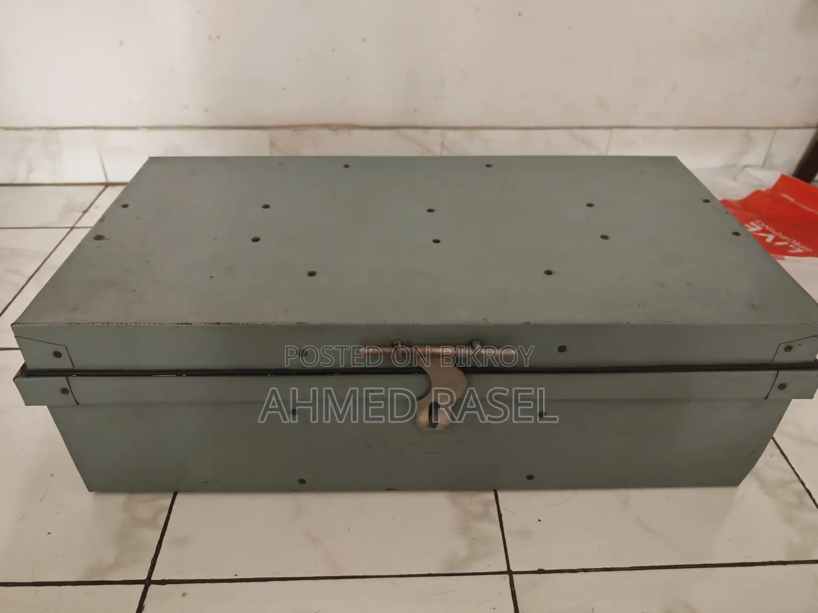 লোহার স্টোরেজ বক্স/ট্রাঙ্ক (Metal Trunk)