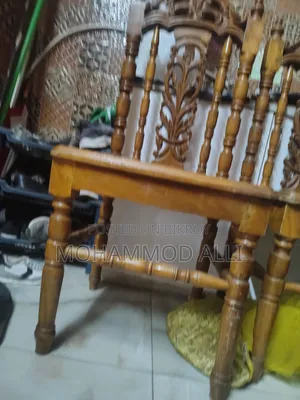 সেগুন কাঠের চেয়ার