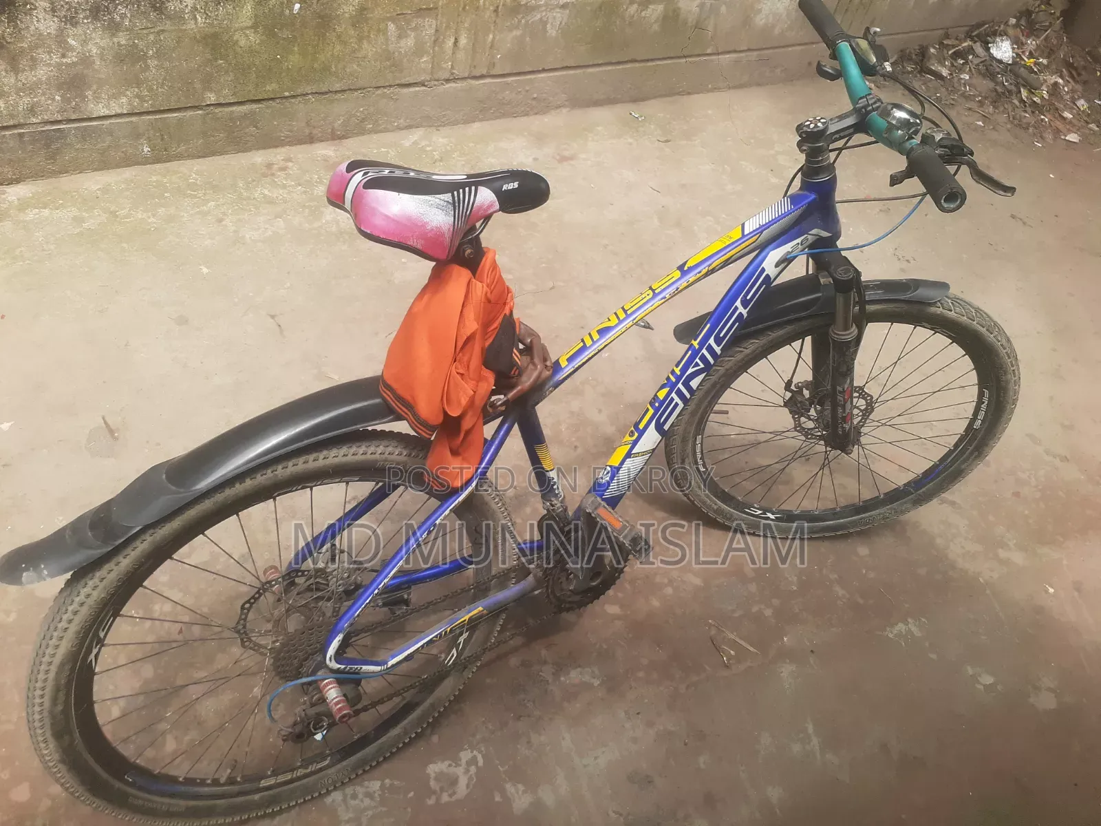 এই সাইকেলটি ইমারজেন্সি বিক্রি করা হব