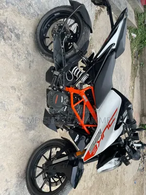KTM Duke 125 2023 White