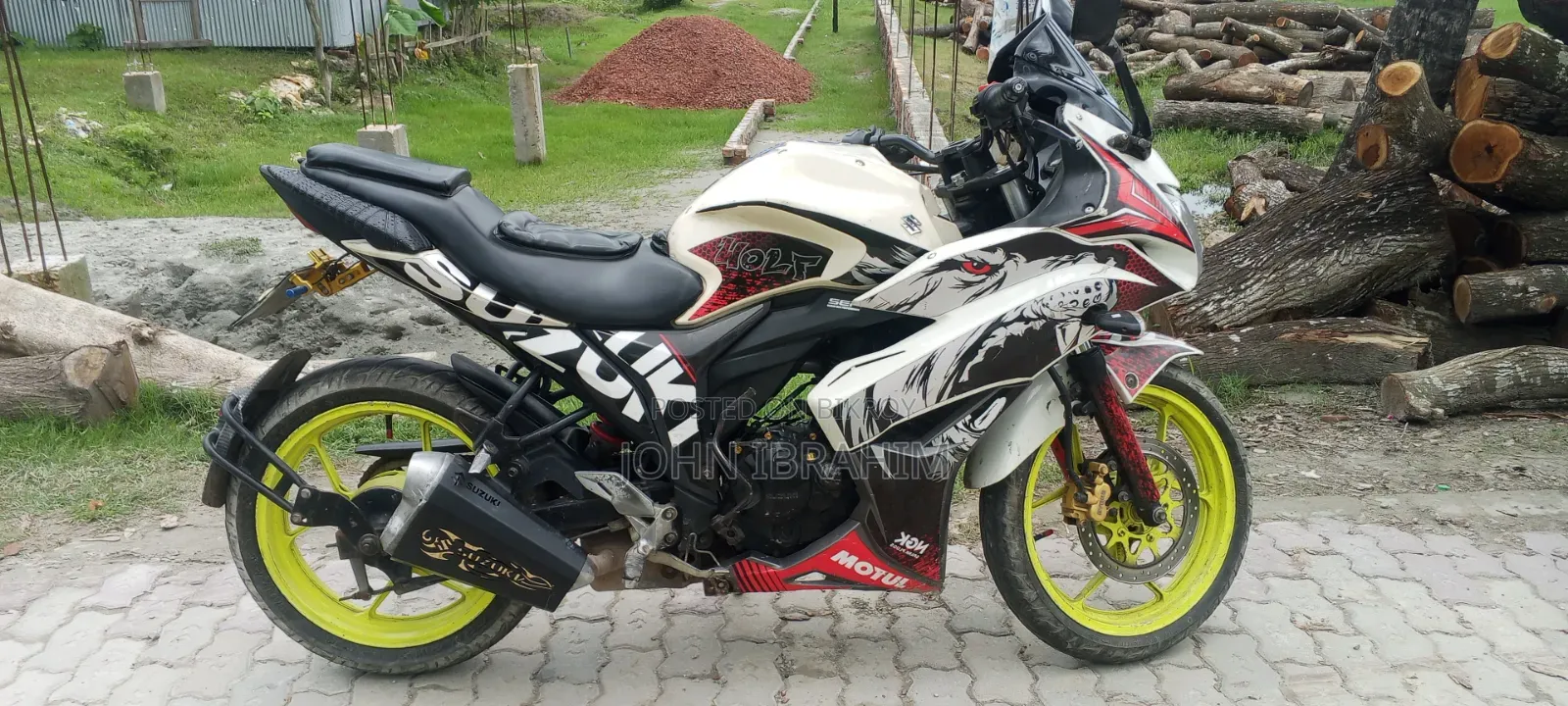 Suzuki Gixxer SF 2016 White