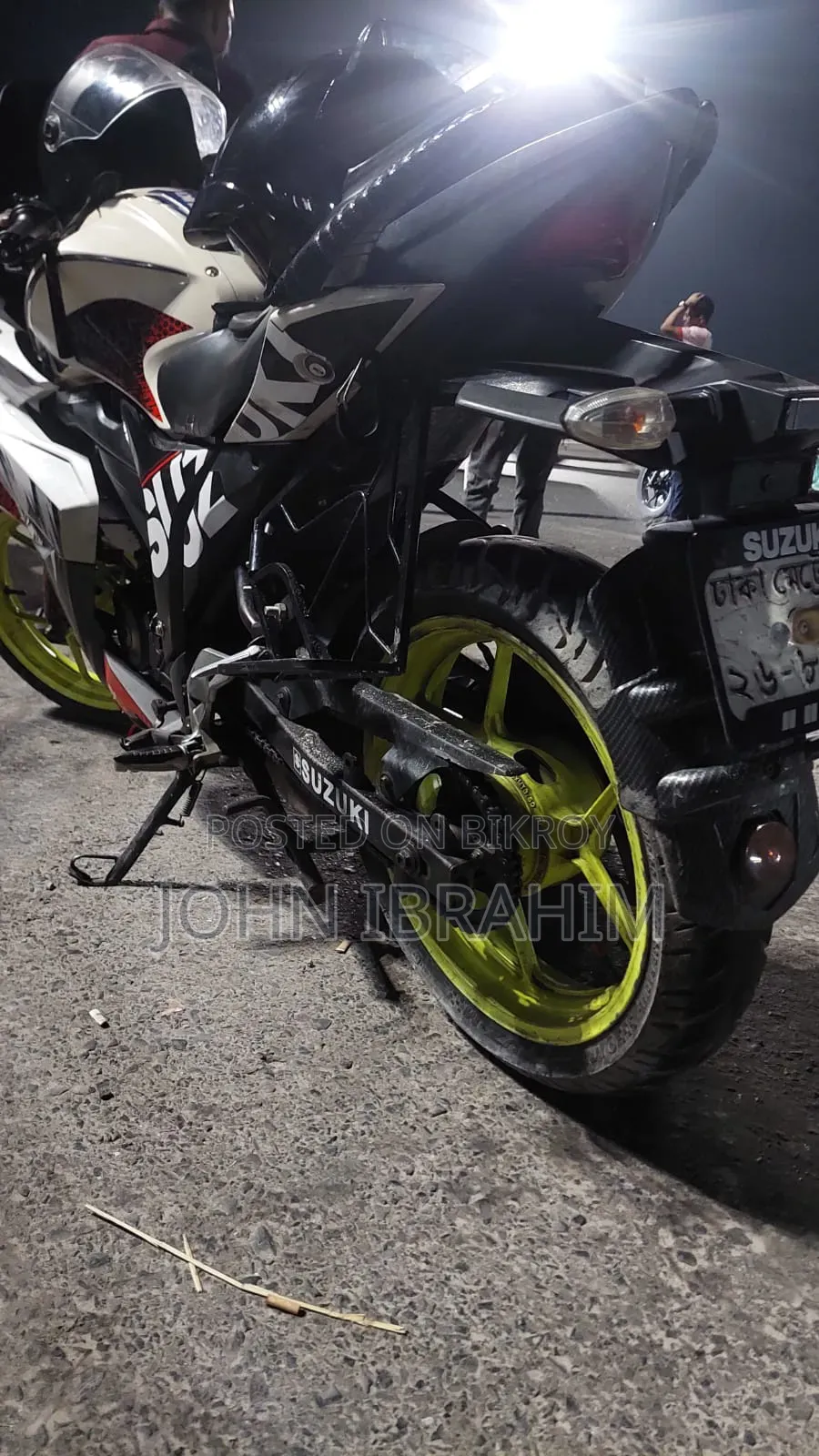 Suzuki Gixxer SF 2016 White