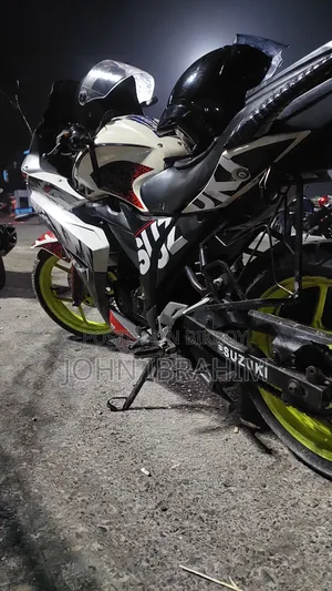 Suzuki Gixxer SF 2016 White