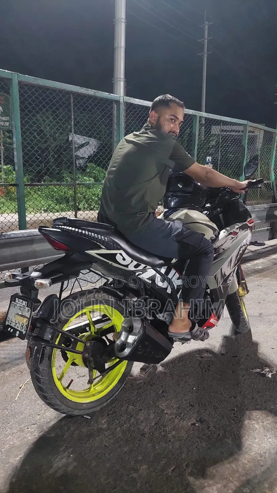 Suzuki Gixxer SF 2016 White