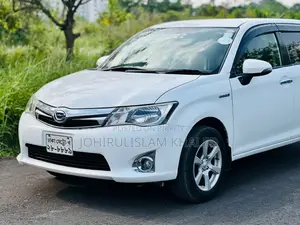 Toyota Axio 1.5 Hybrid 2WD 2015 White