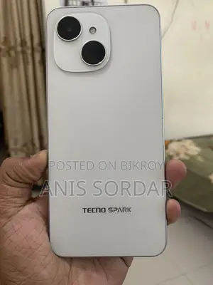 Tecno Spark 40C 128 GB White