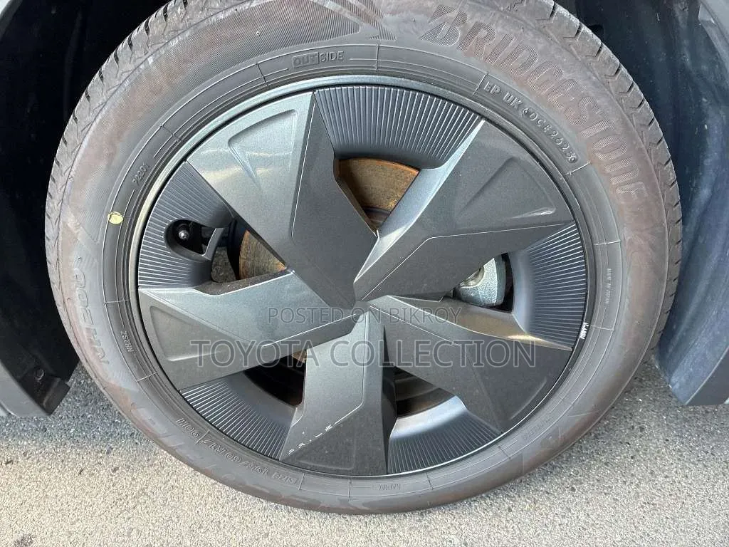 Toyota Prius 2023 Gray