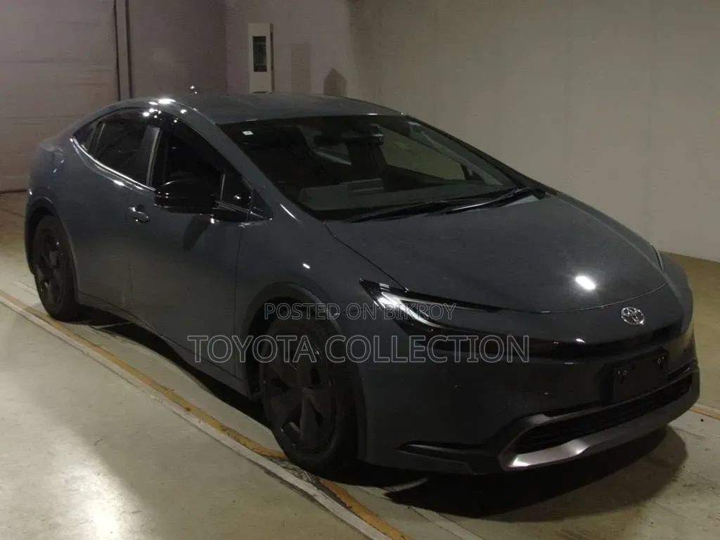 Toyota Prius 2023 Gray