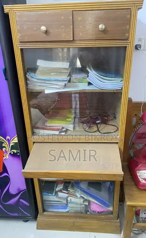 Teak Wood Showcase / Bookshelf