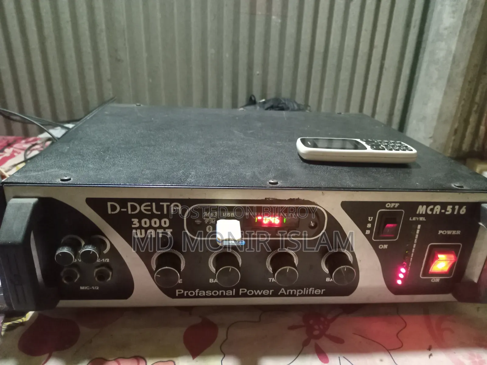 Very good MB Fire 16-inch two speakers, will play very nicely
