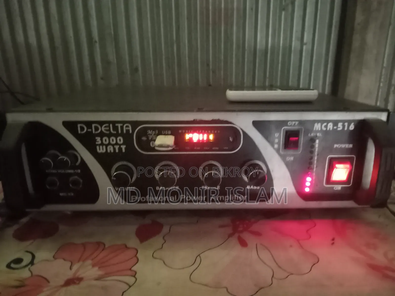 Very good MB Fire 16-inch two speakers, will play very nicely