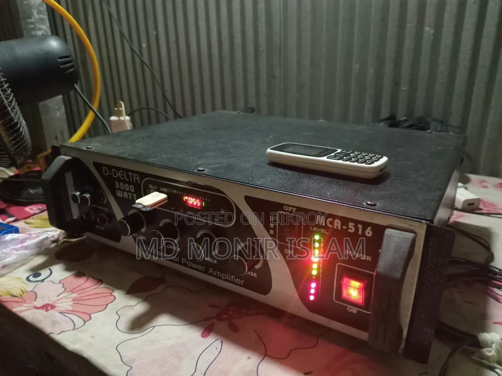 Very good MB Fire 16-inch two speakers, will play very nicely