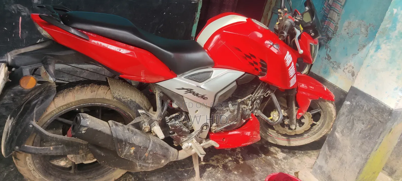 New TVS Apache 160 4V 2018 Red