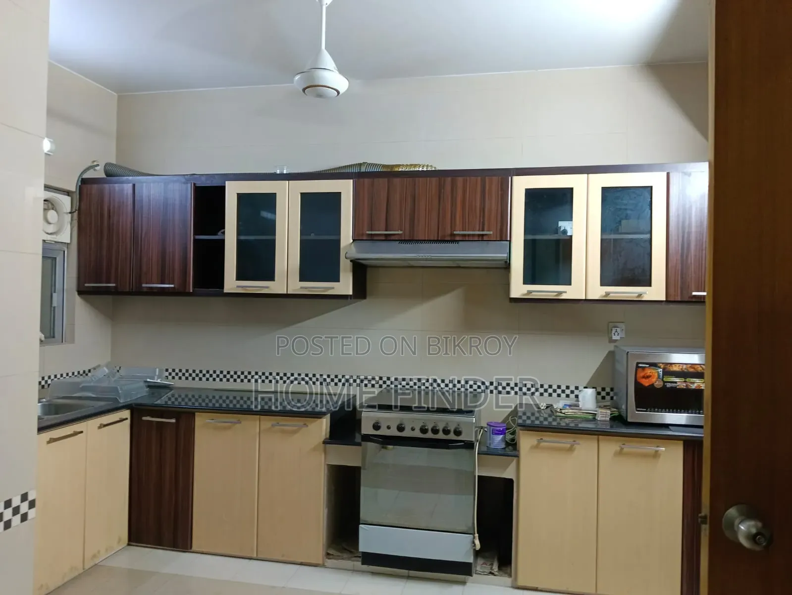 Furnished 4bdrm Apartment in Gulshan for rent