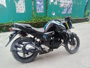 Yamaha Fazer FI V2 2016 Black