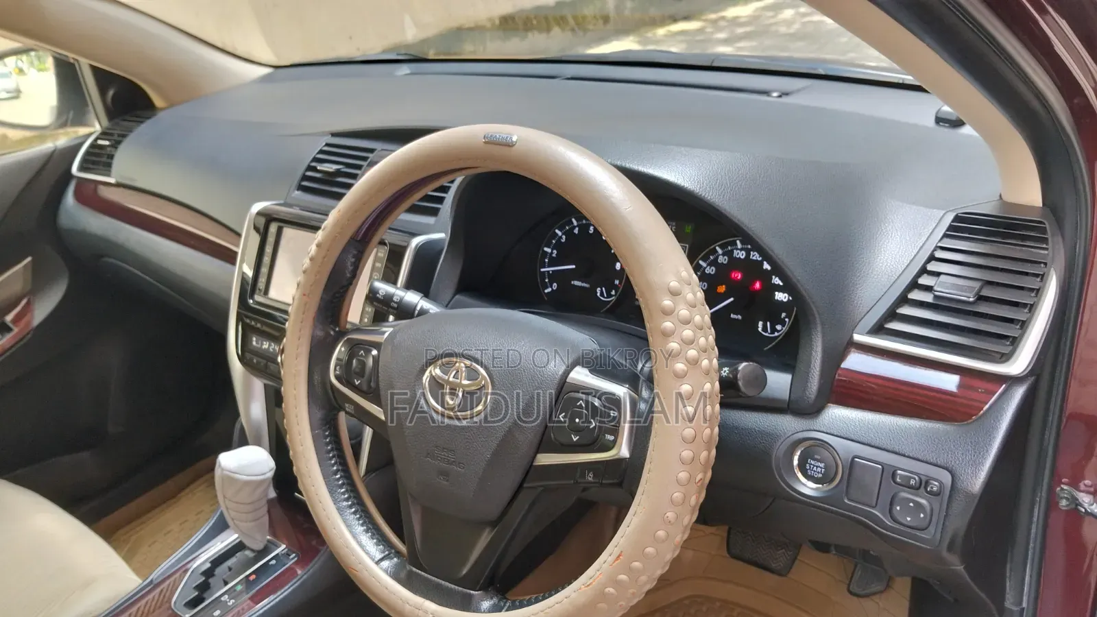 Toyota Premio 2018 Maroon
