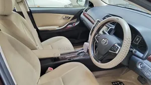 Toyota Premio 2018 Maroon