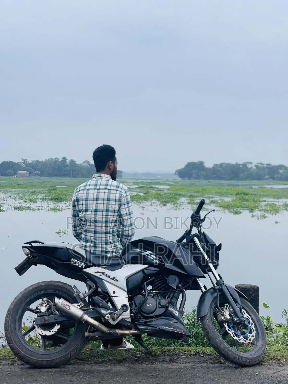 TVS Apache RTR 160 4V 2021 Black