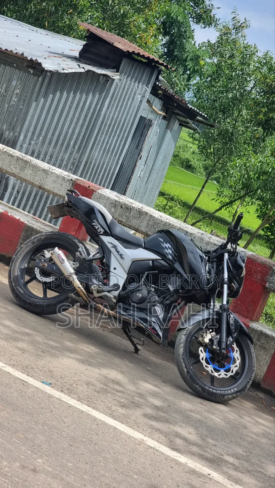 TVS Apache RTR 160 4V 2021 Black