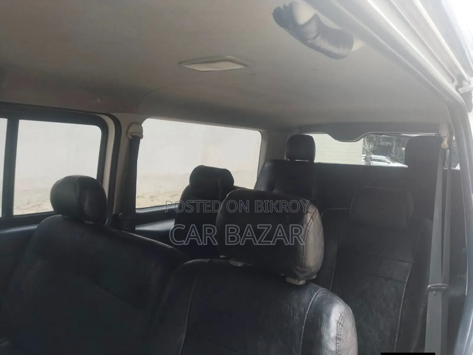 Toyota HiAce 2012 White