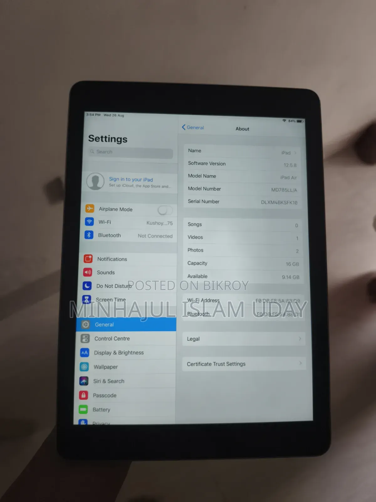 Apple iPad Air 16 GB Gray
