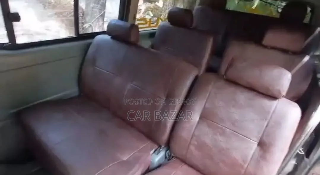 Toyota HiAce 2008 Grey