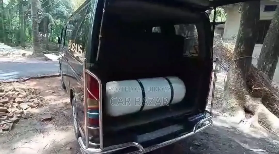 Toyota HiAce 2008 Grey