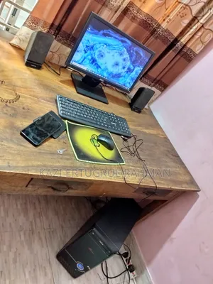 Desktop Computer 4GB Intel Core i5 HDD 1T
