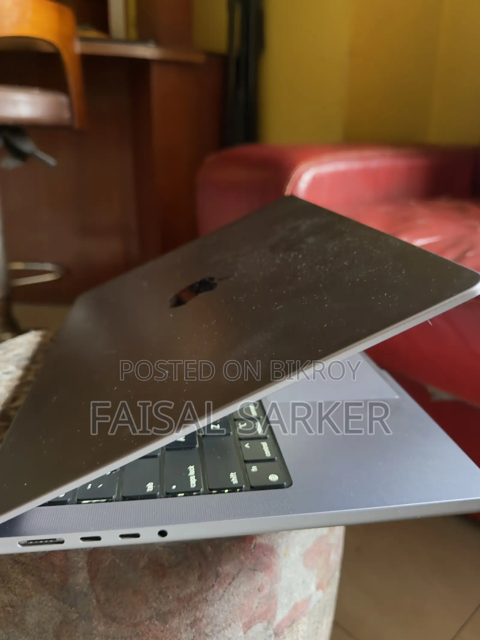 Laptop Apple MacBook Pro 2021 M1 16GB Apple M1 Pro SSD 1T