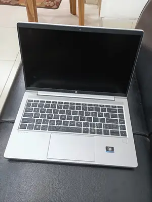 Laptop HP ProBook 445 G9 16GB AMD Ryzen 7 SSD 512GB