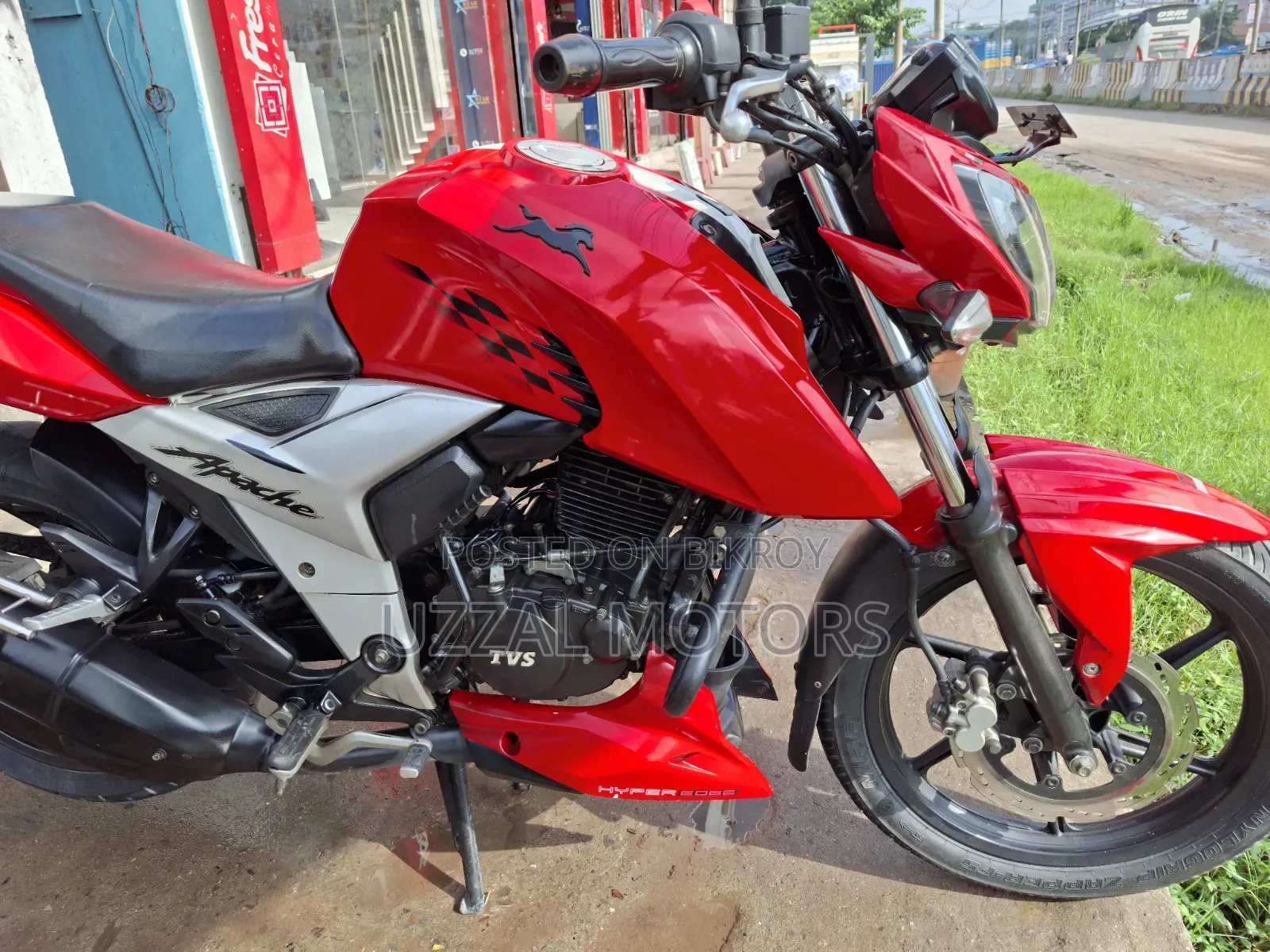 TVS Apache 160 4V 2019 Red