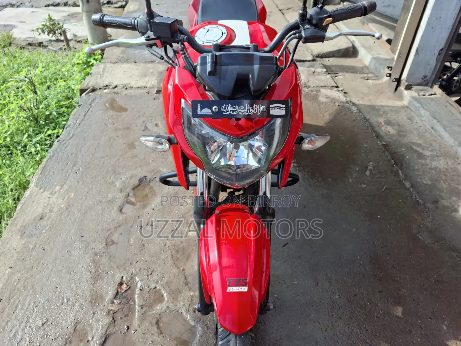 TVS Apache 160 4V 2019 Red