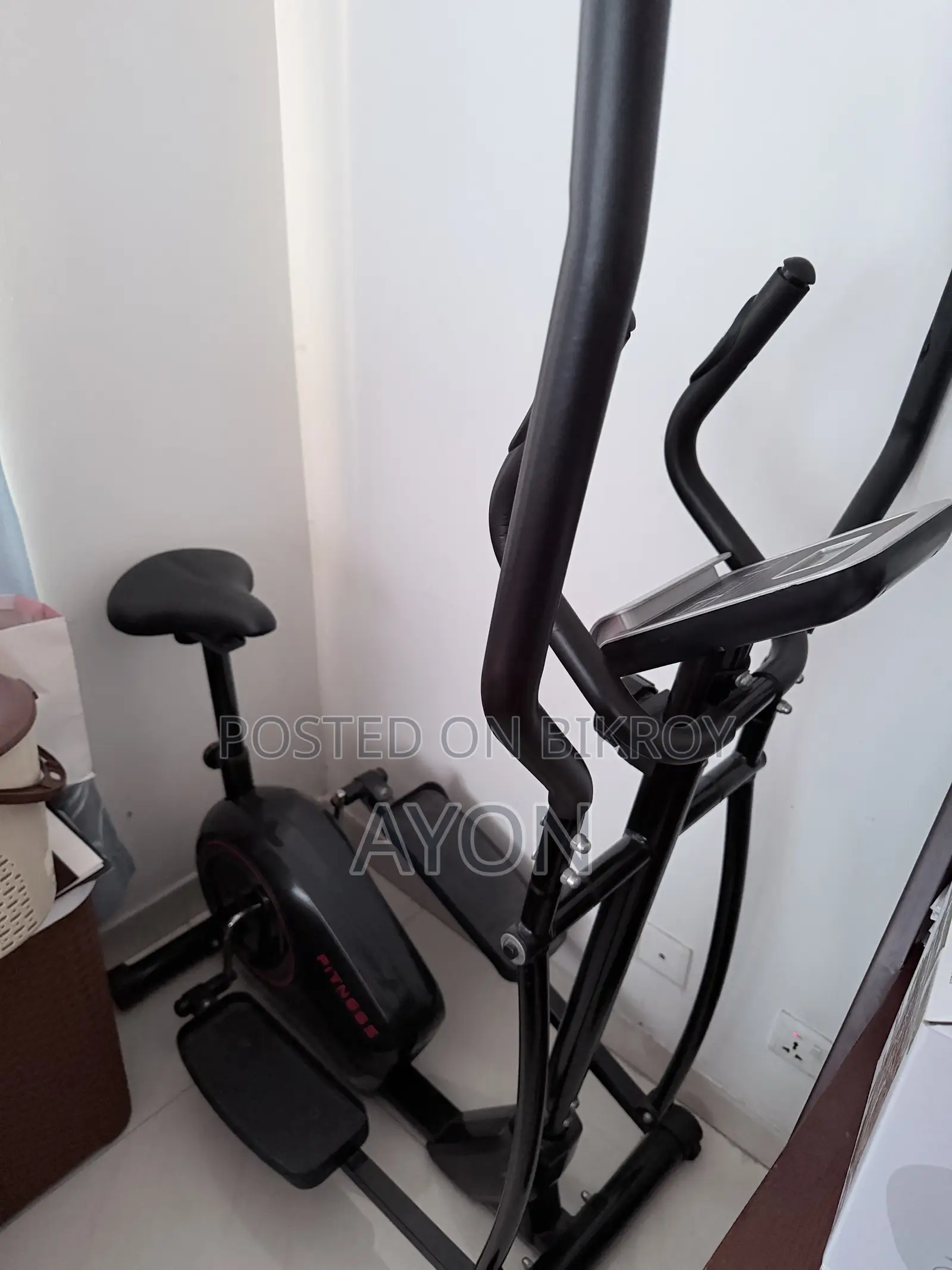 Elliptical Cross Trainer Exercise Bike With Seat