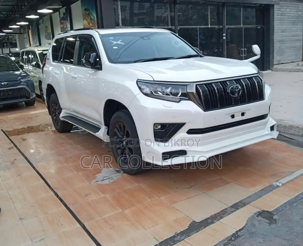 টয়োটা ল্যান্ড ক্রুজার প্রাডো ২০২১ পার্ল