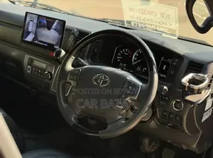 Toyota HiAce 2021 Black