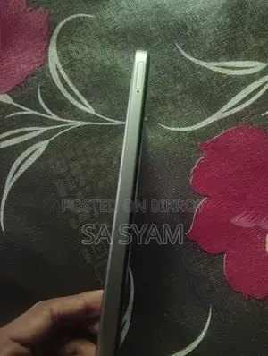New Realme C100i 128 GB Silver