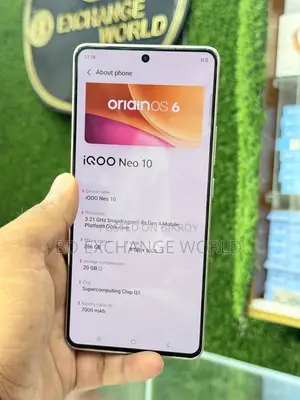 iQOO 128 GB Gold